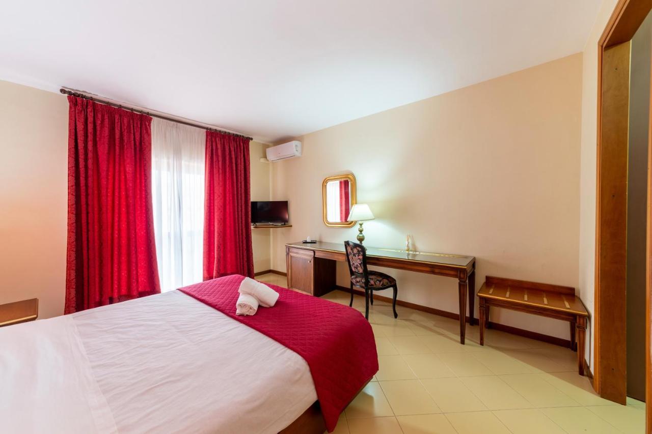 Hotel Sakura ตอร์เรเดลเกรโค ภายนอก รูปภาพ