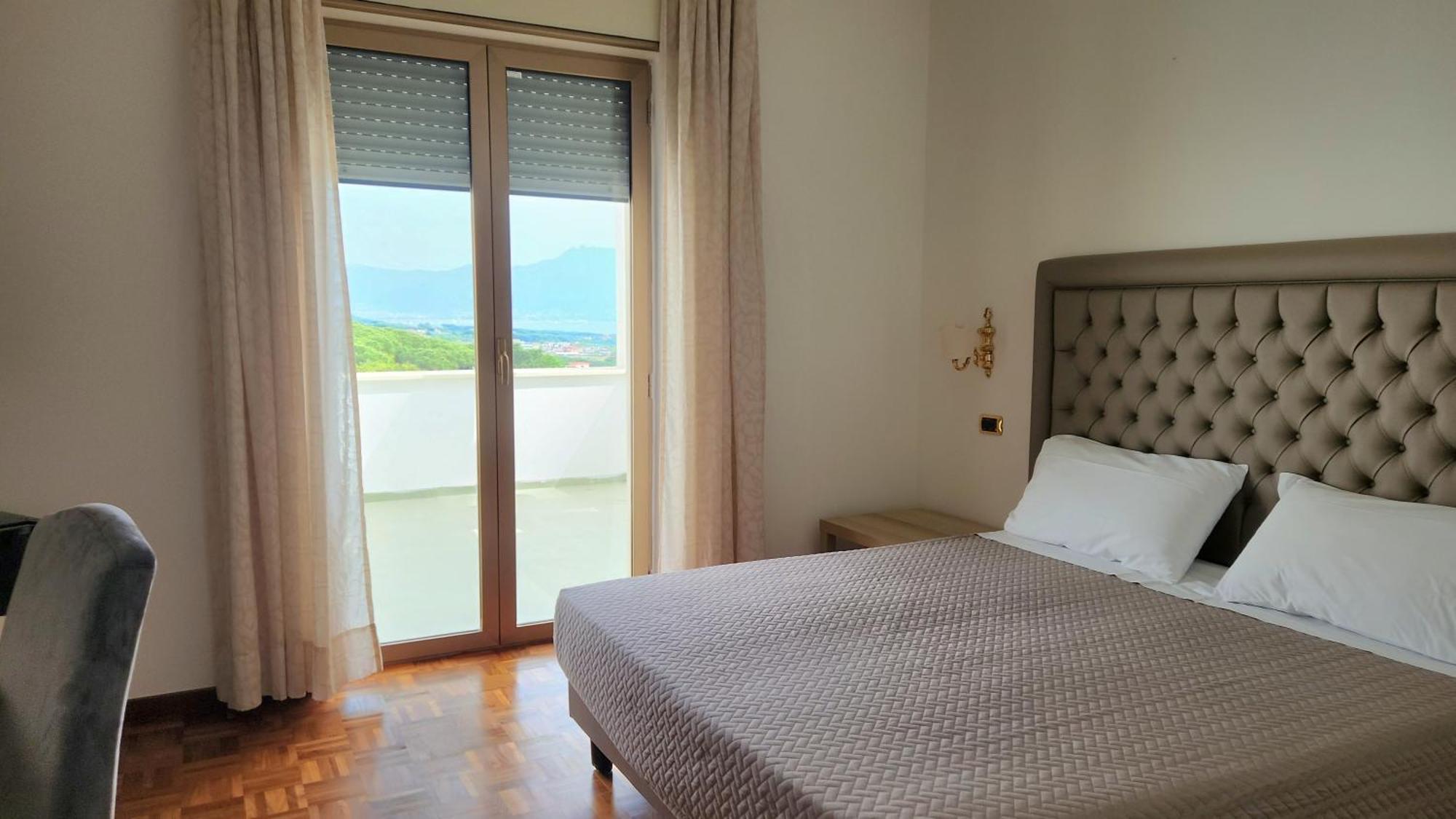 Hotel Sakura ตอร์เรเดลเกรโค ภายนอก รูปภาพ