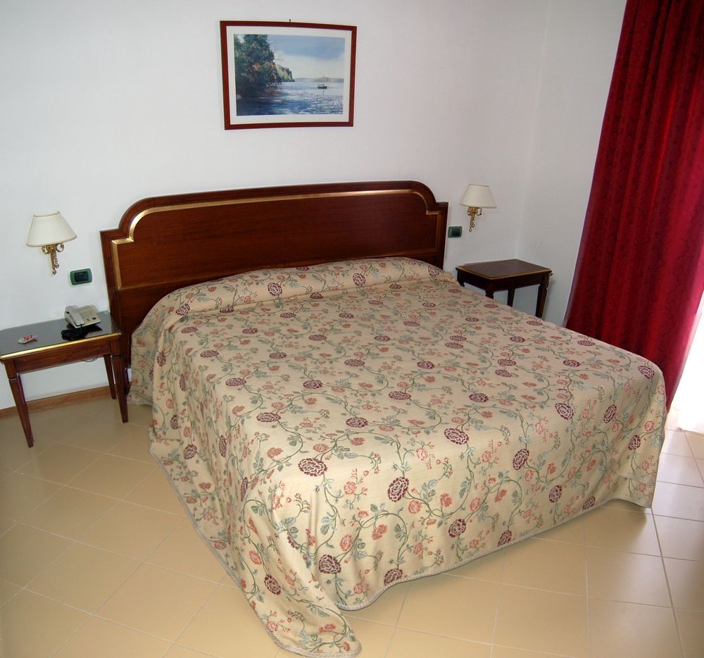 Hotel Sakura ตอร์เรเดลเกรโค ภายนอก รูปภาพ